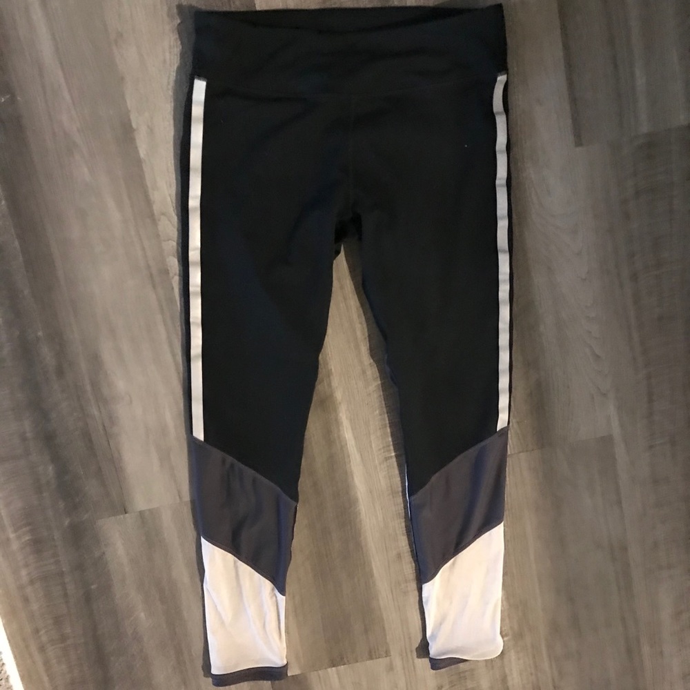 FABLETICS LEGGINGS